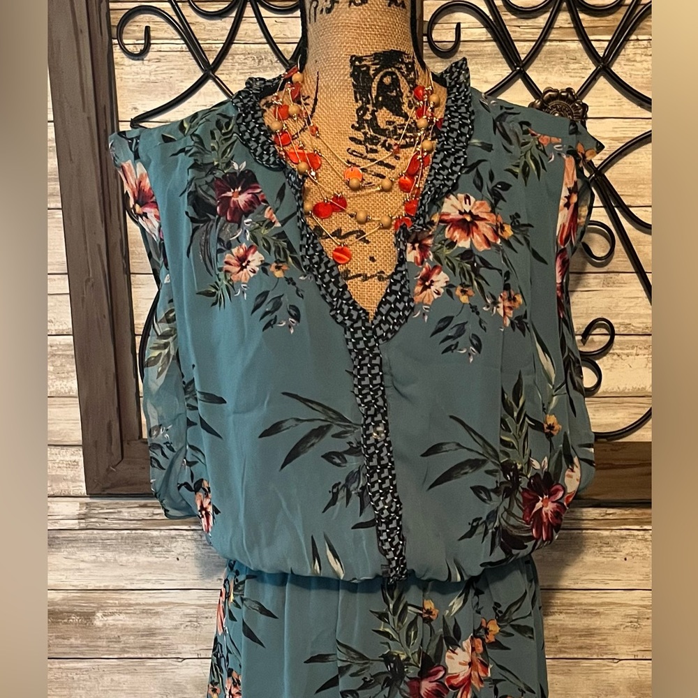 DR2 Teal Floral Dress with Black Accents - Picture 4 of 4